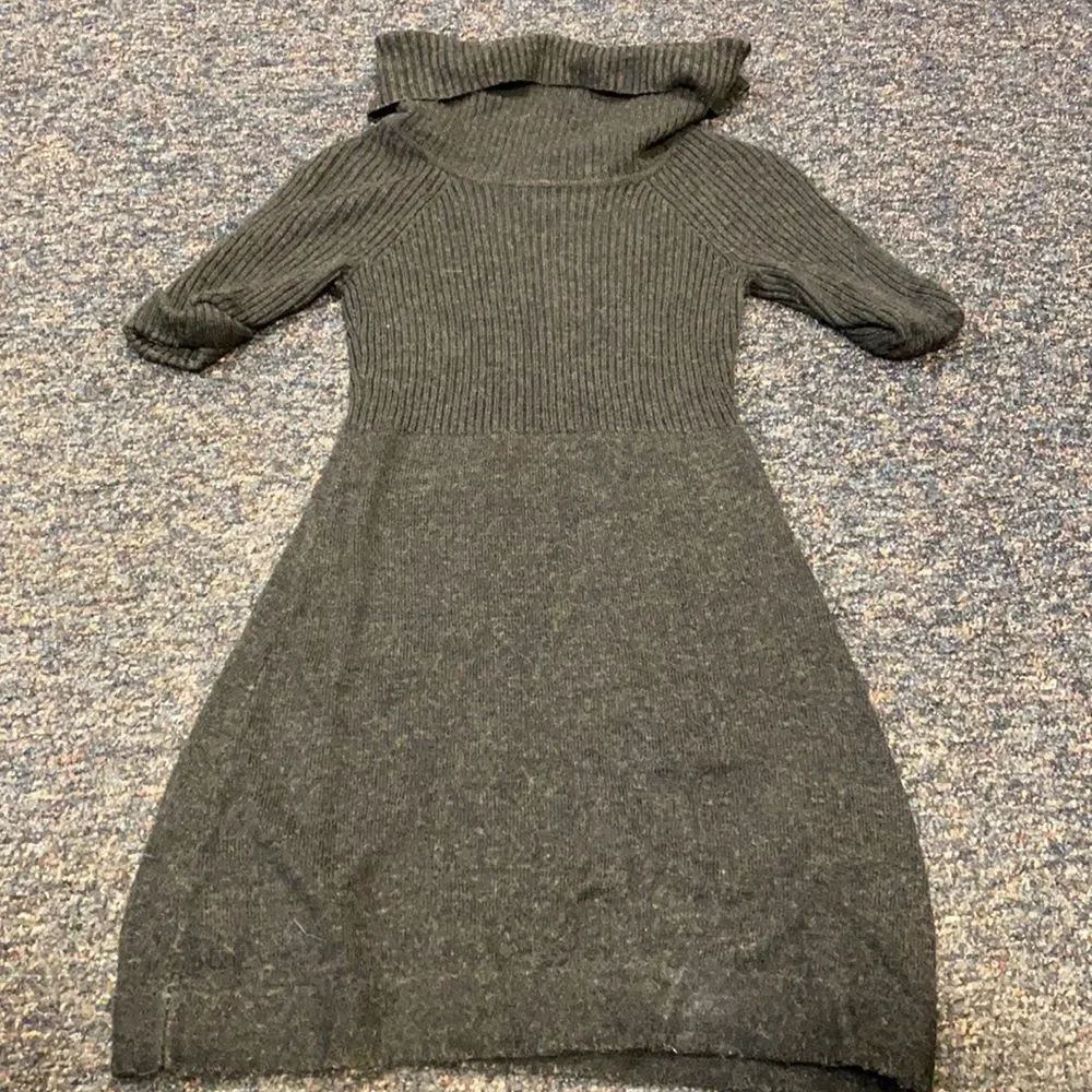 Ann Taylor Loft Gray Sweater Dress sz. XS